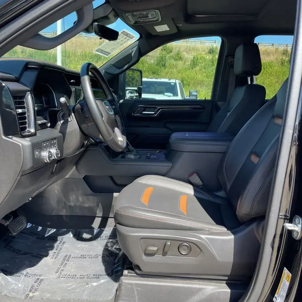 2024 GMC Sierra 2500 AT4