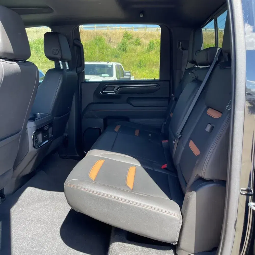 2024 GMC Sierra 2500 AT4