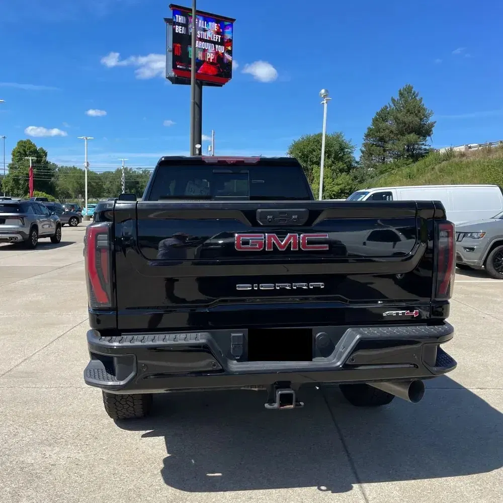2024 GMC Sierra 2500 AT4
