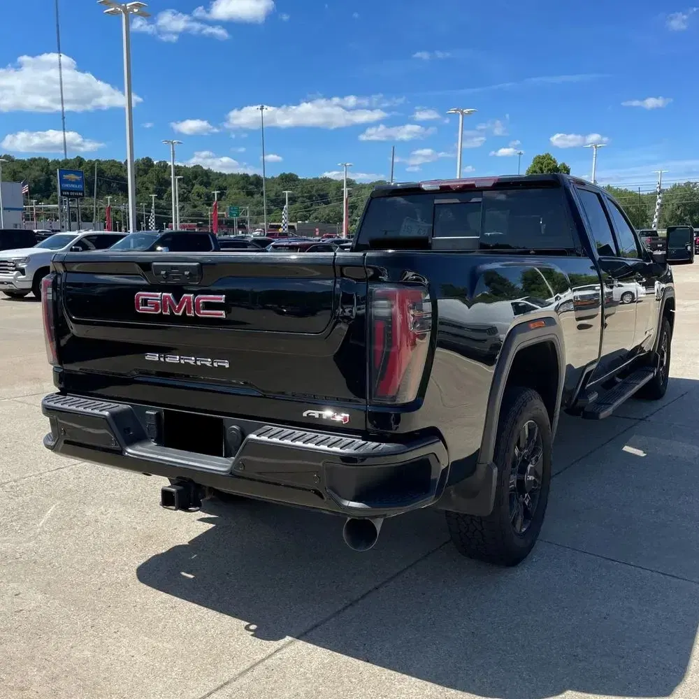 2024 GMC Sierra 2500 AT4
