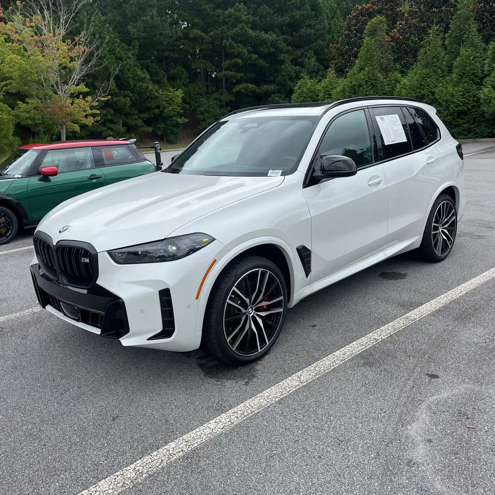 2025 BMW X5 M60i