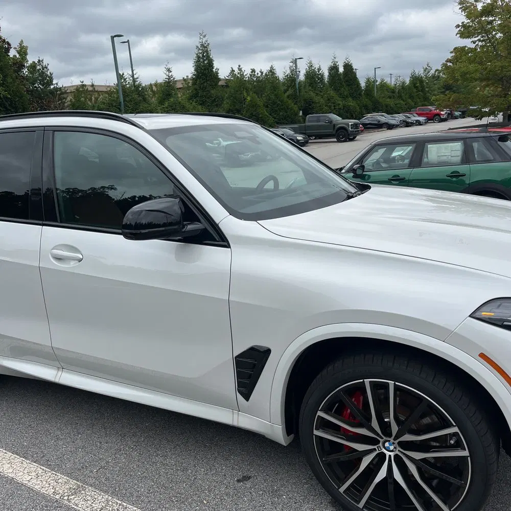 2025 BMW X5 M60i