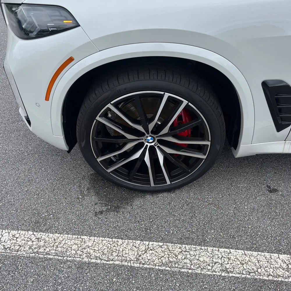 2025 BMW X5 M60i