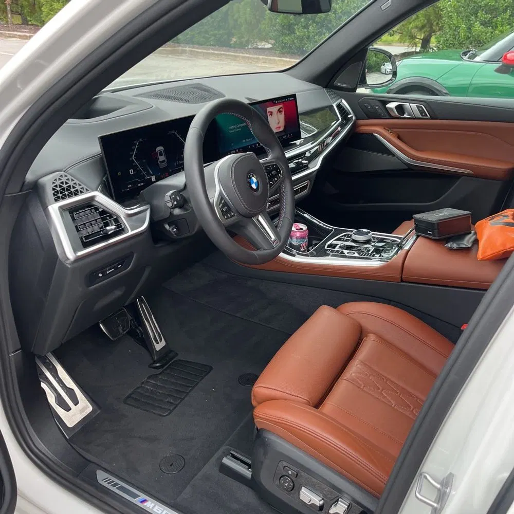 2025 BMW X5 M60i