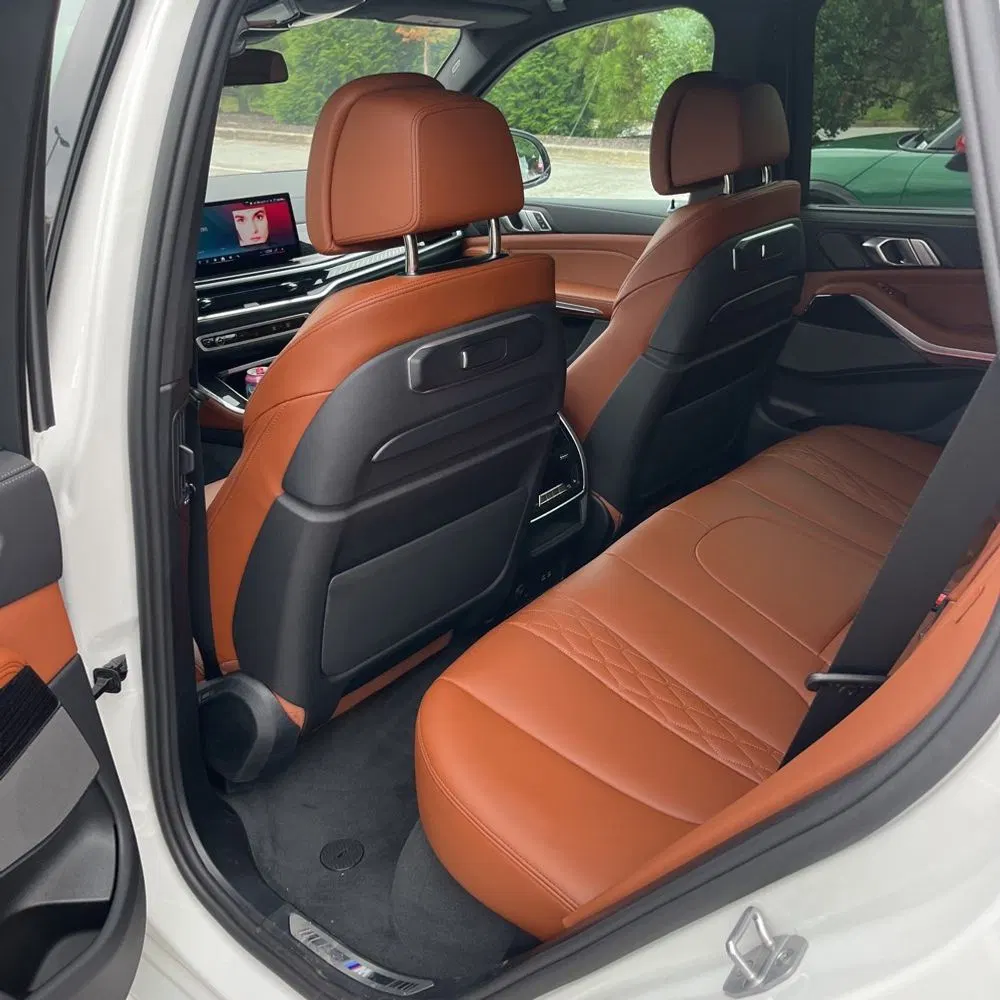 2025 BMW X5 M60i