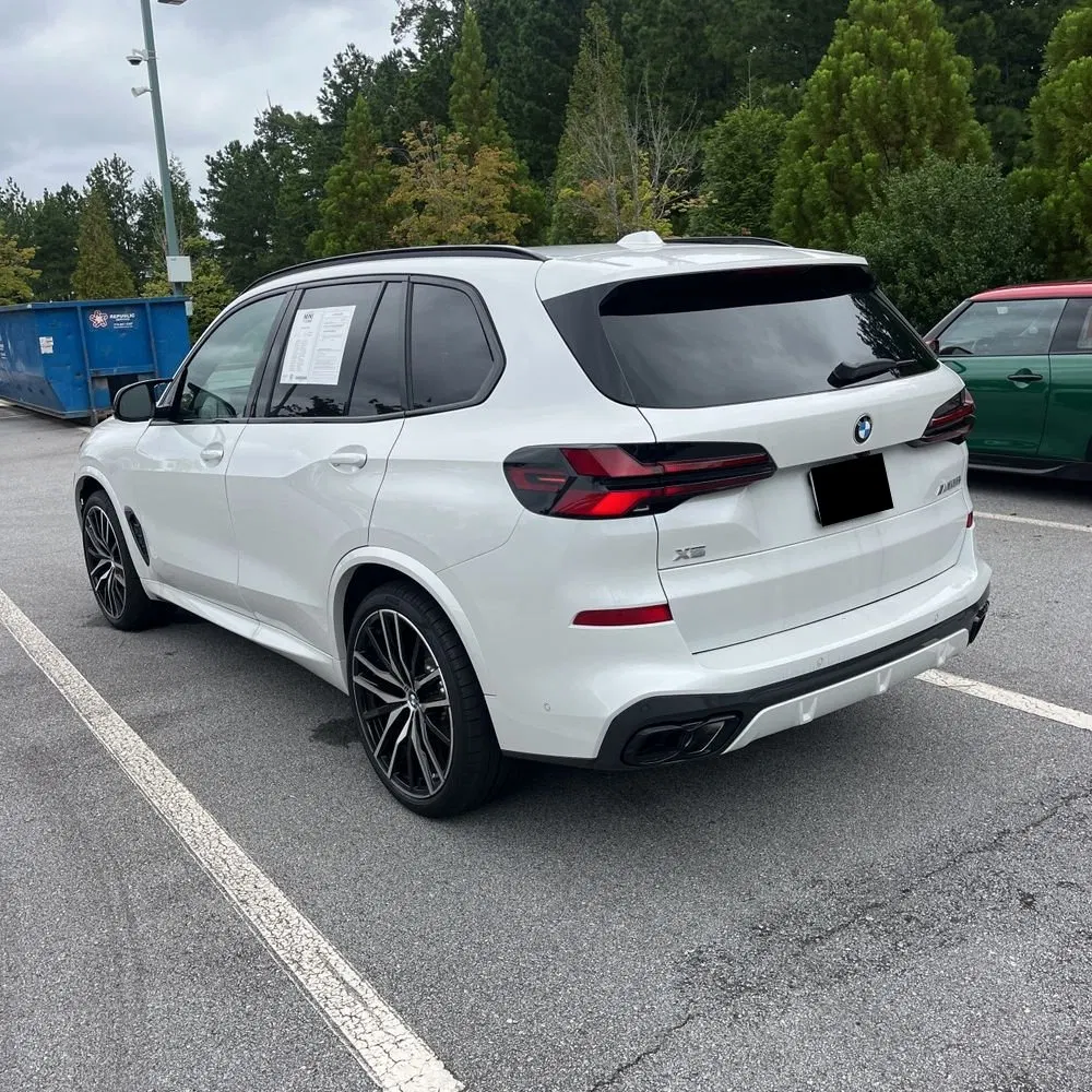 2025 BMW X5 M60i