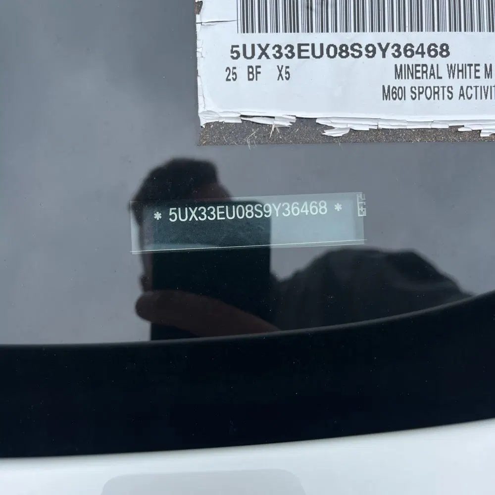 2025 BMW X5 M60i
