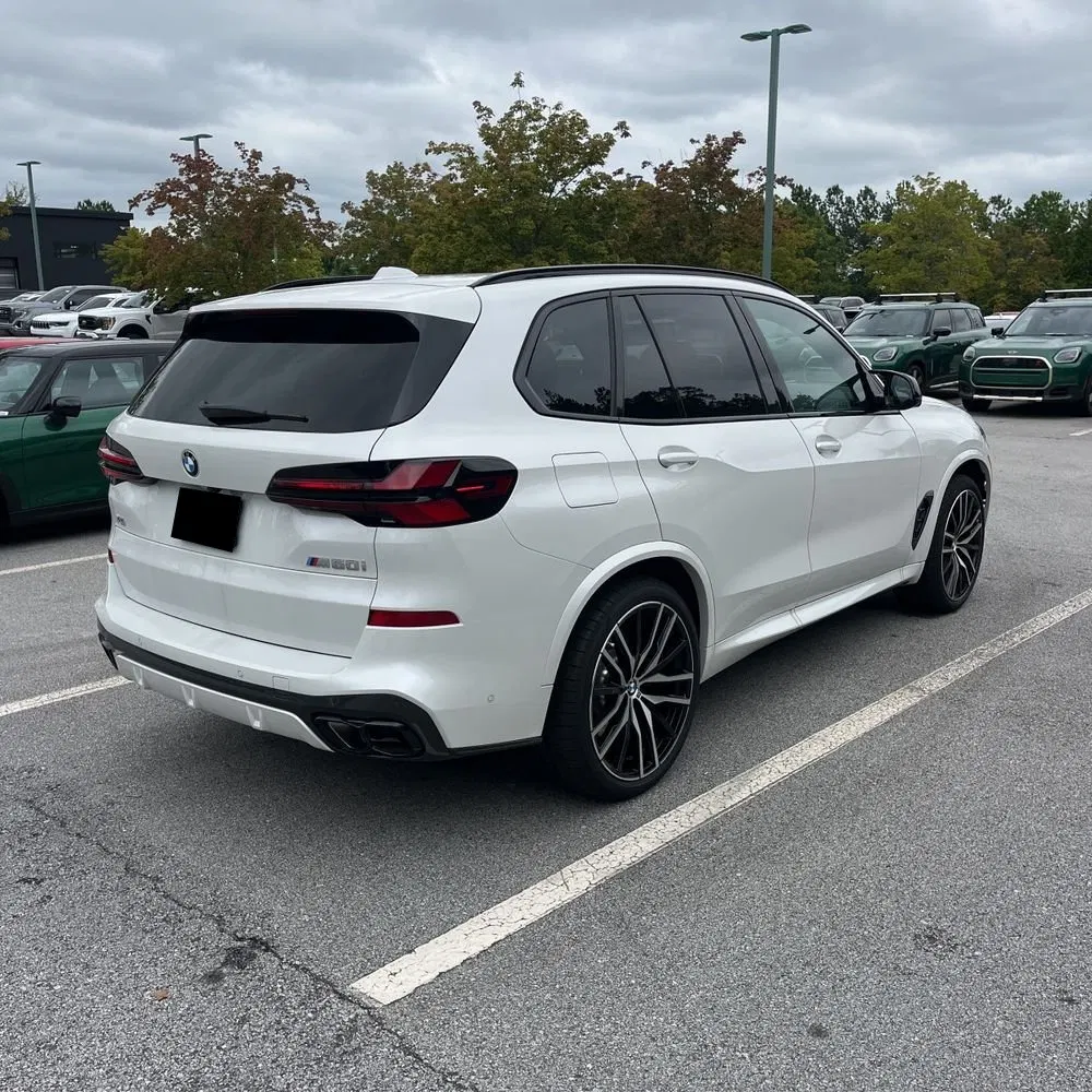 2025 BMW X5 M60i