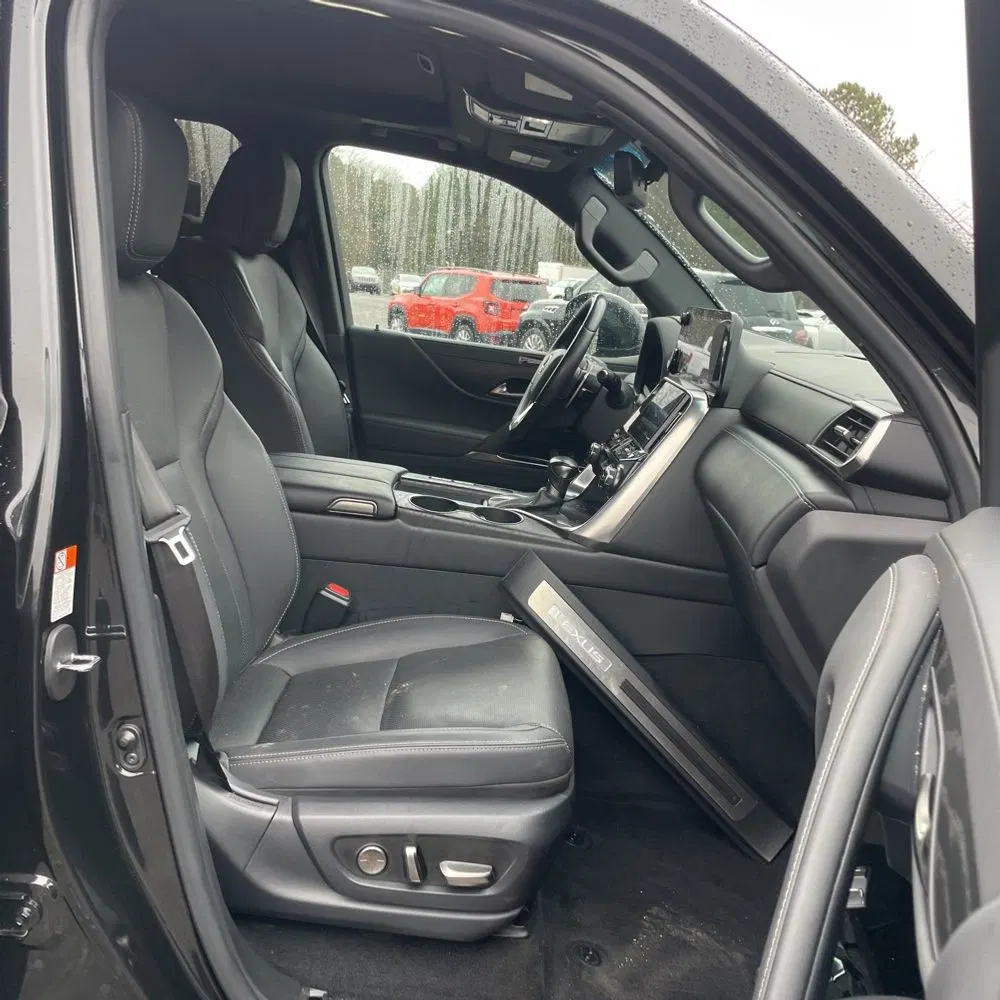 2022 Lexus LX 600 Luxury
