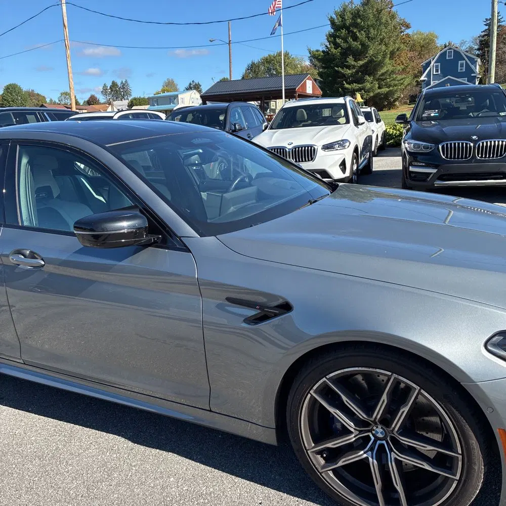 2023 BMW M5