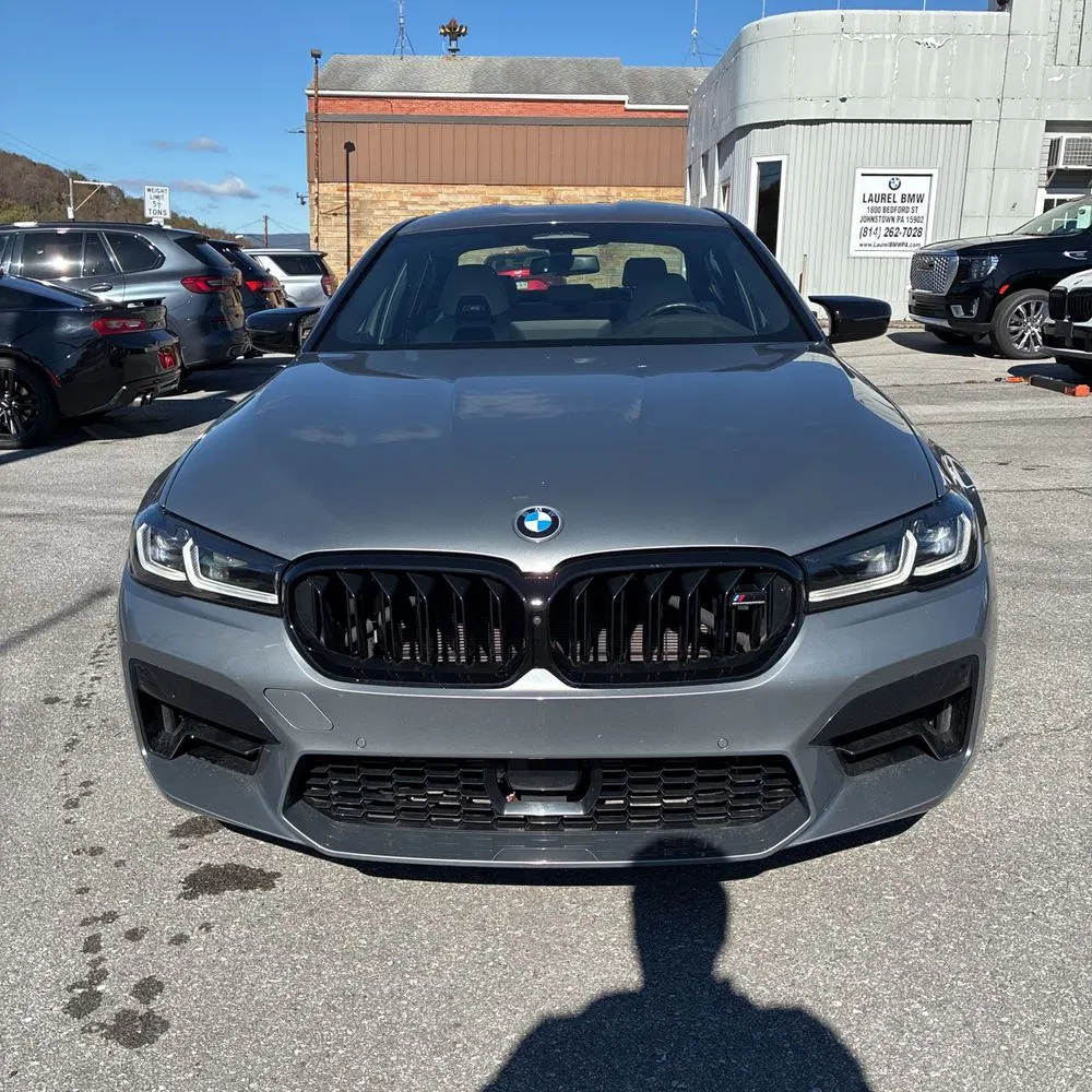 2023 BMW M5