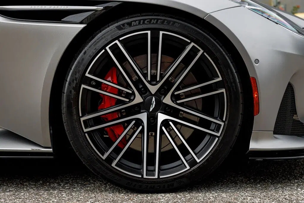 2024 Aston Martin DB12 V8 Coupe RWD
