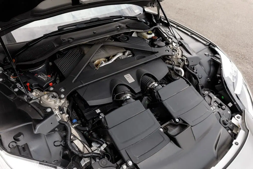 2024 Aston Martin DB12 V8 Coupe RWD