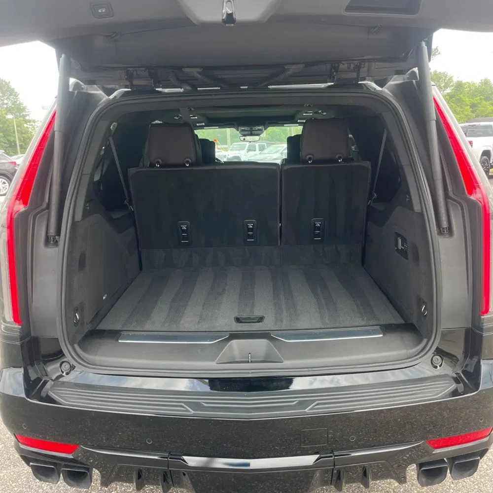 2023 Cadillac Escalade-V ESV Base