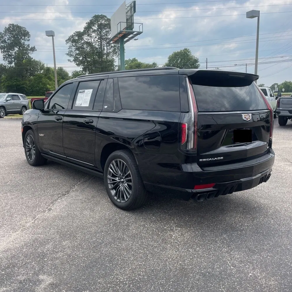 2023 Cadillac Escalade-V ESV Base