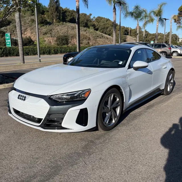 2023 Audi e-tron GT Prestige