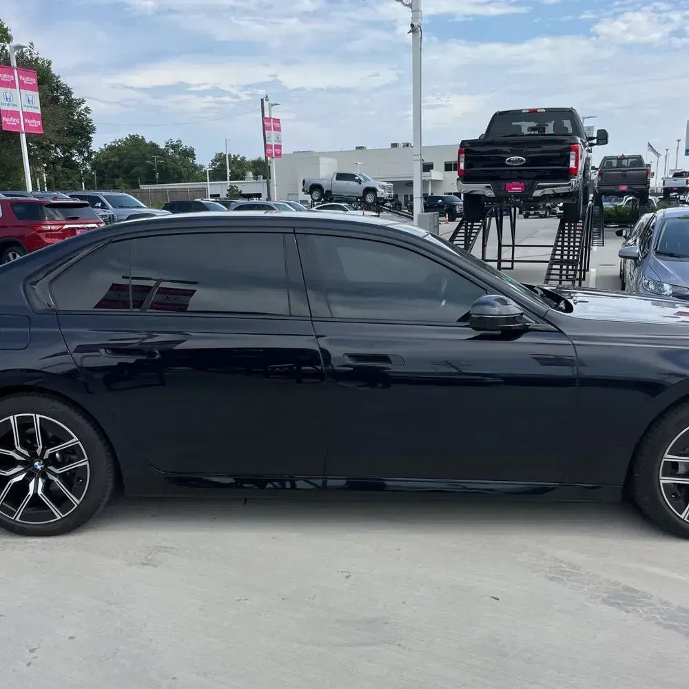 2024 BMW 7-Series 740i