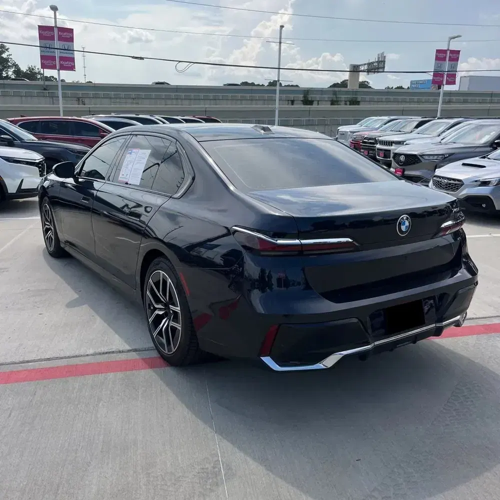 2024 BMW 7-Series 740i