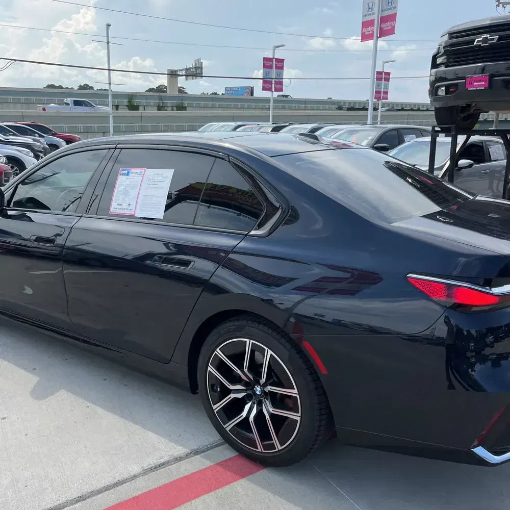 2024 BMW 7-Series 740i