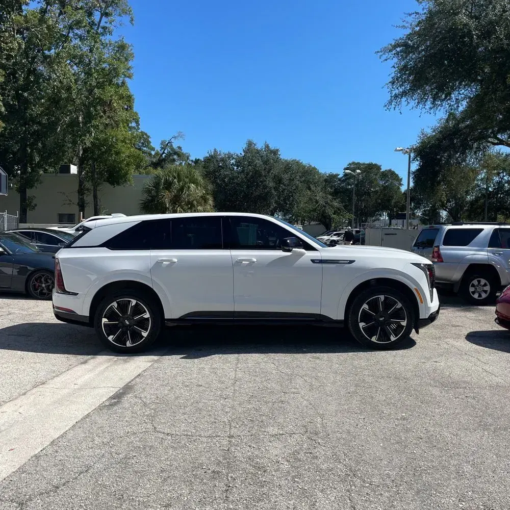 2025 Cadillac Escalade IQ Sport 1