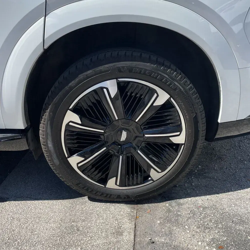 2025 Cadillac Escalade IQ Sport 1