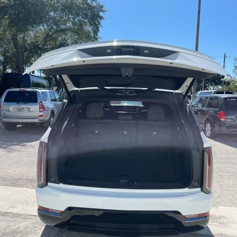 2025 Cadillac Escalade IQ Sport 1