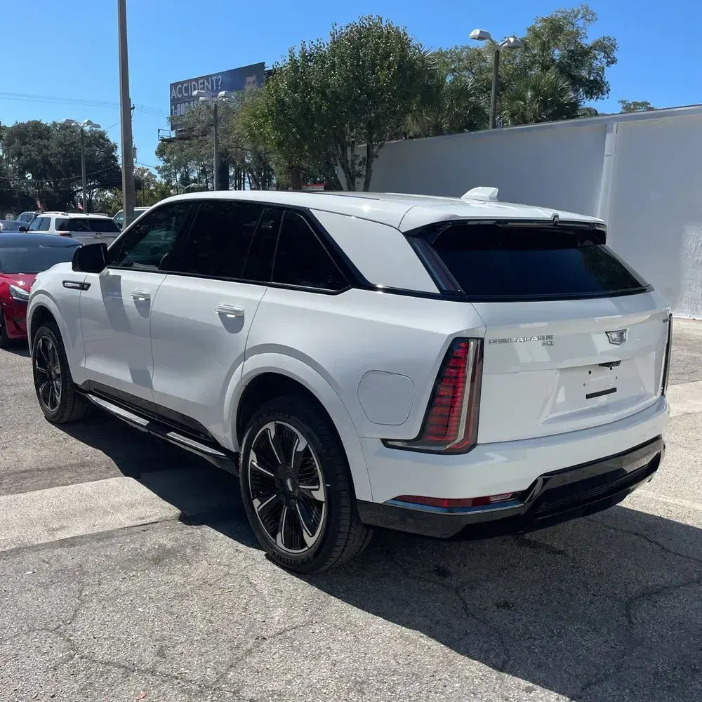 2025 Cadillac Escalade IQ Sport 1