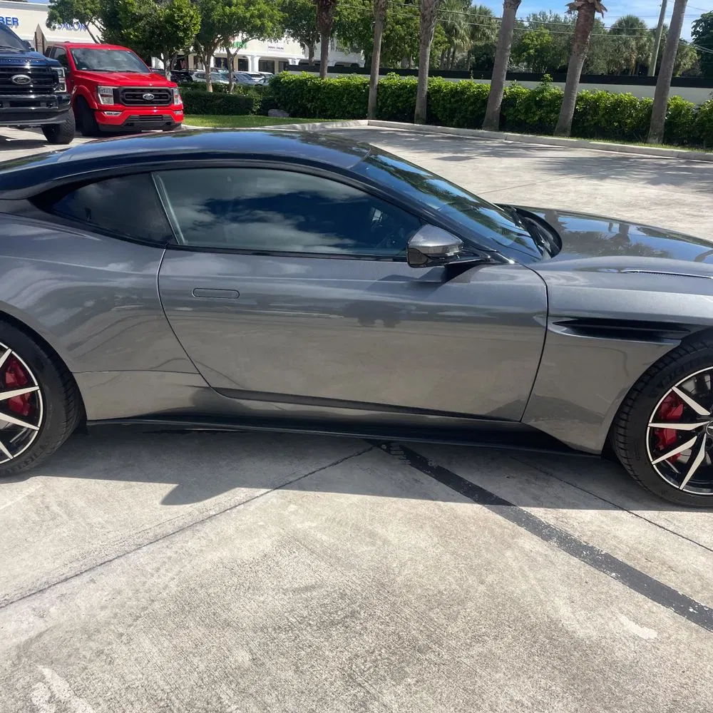 2018 Aston Martin DB11 Base