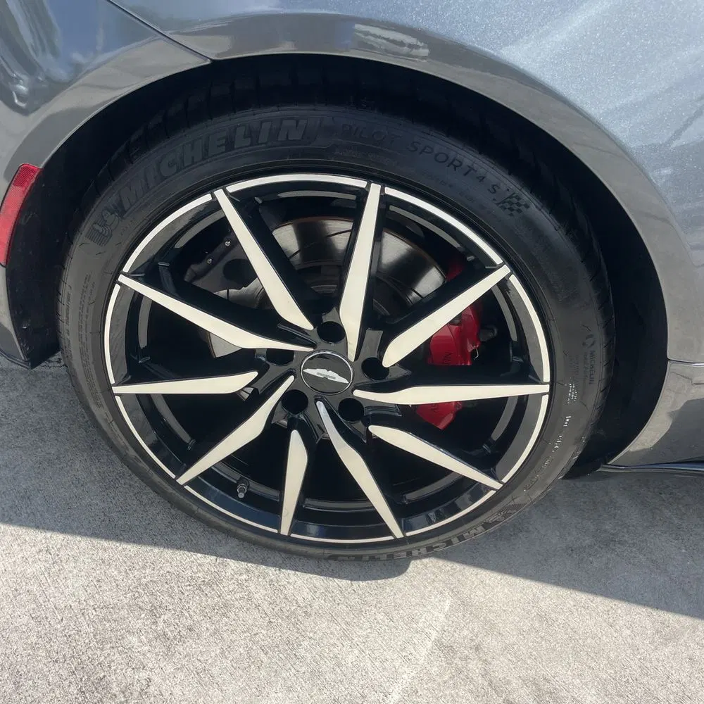 2018 Aston Martin DB11 Base