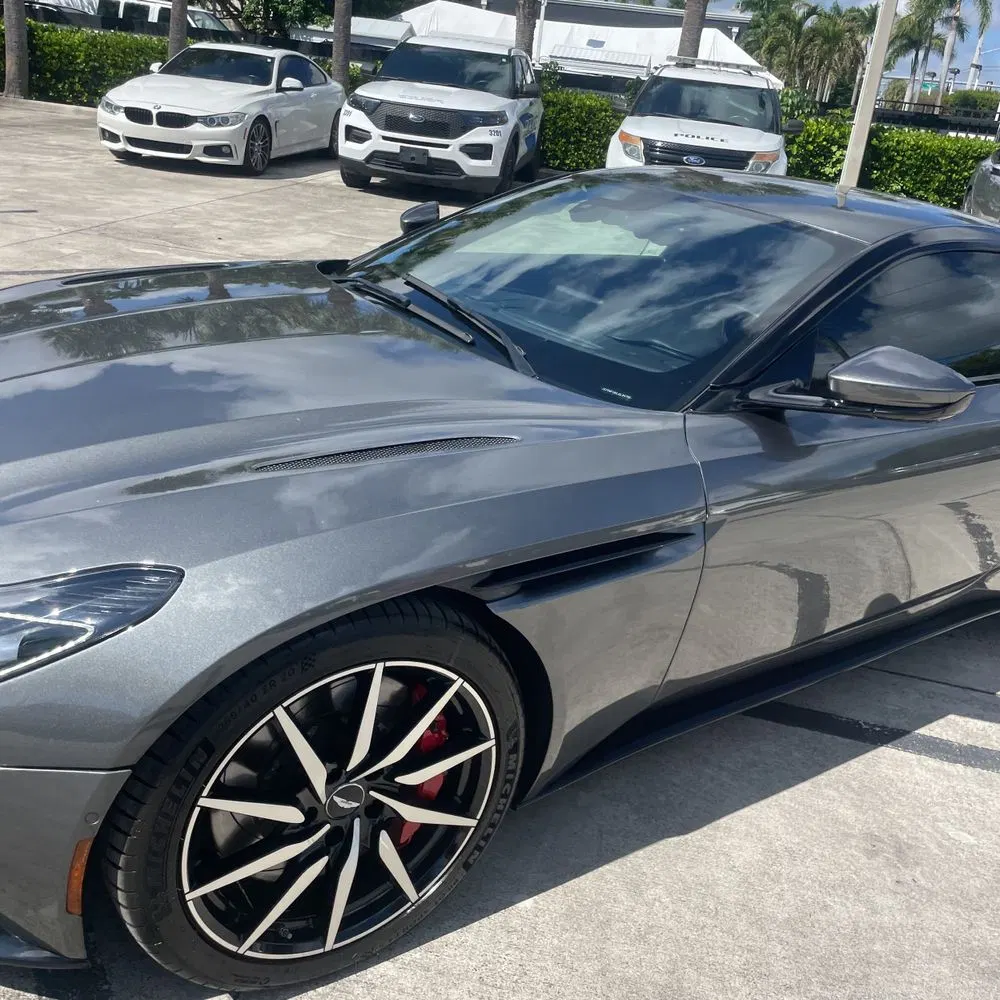 2018 Aston Martin DB11 Base