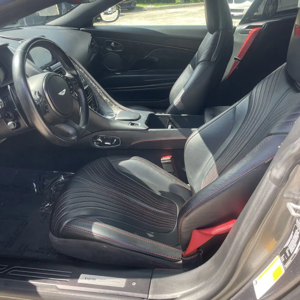 2018 Aston Martin DB11 Base