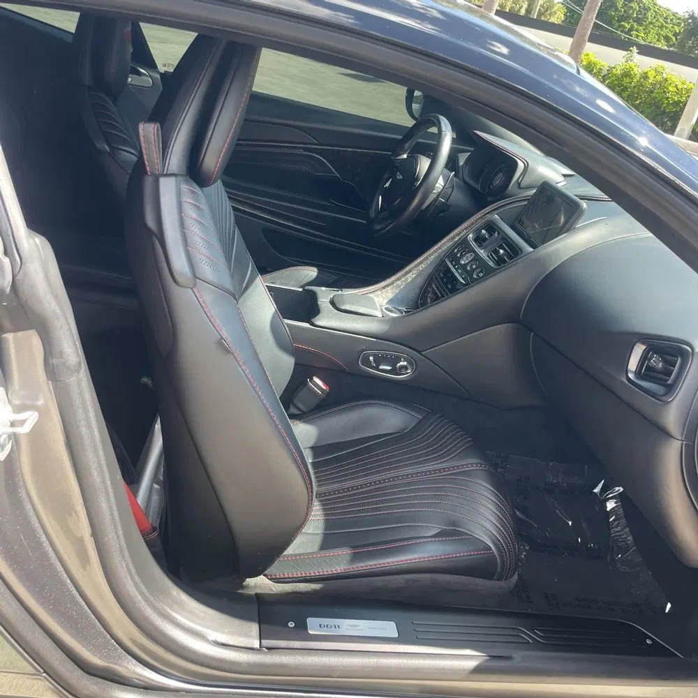 2018 Aston Martin DB11 Base
