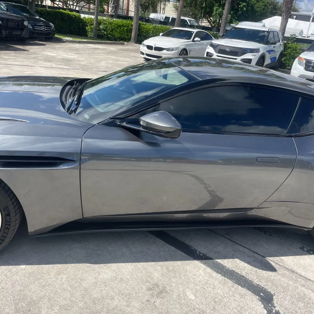 2018 Aston Martin DB11 Base