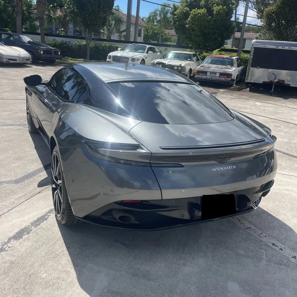2018 Aston Martin DB11 Base