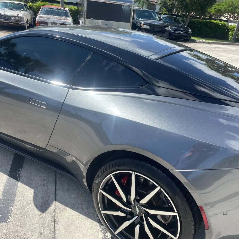 2018 Aston Martin DB11 Base