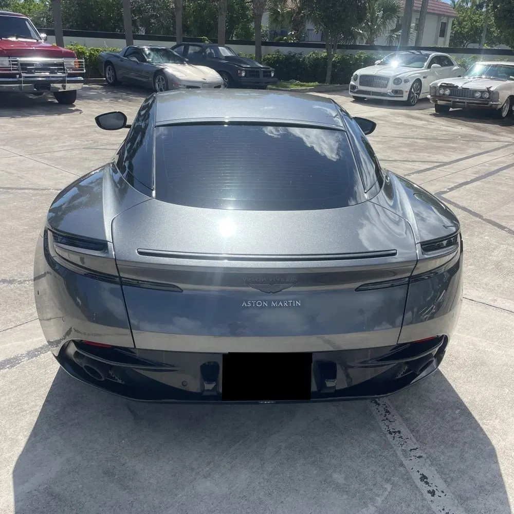 2018 Aston Martin DB11 Base