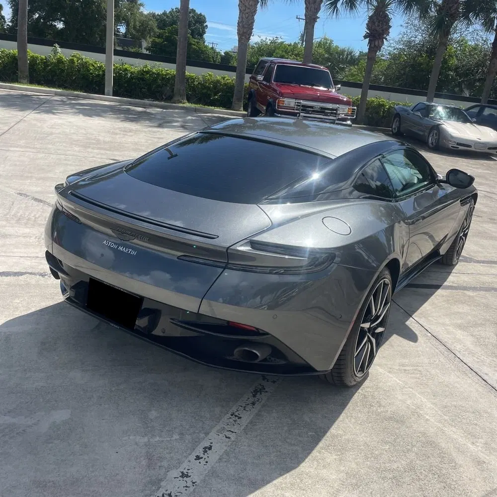 2018 Aston Martin DB11 Base