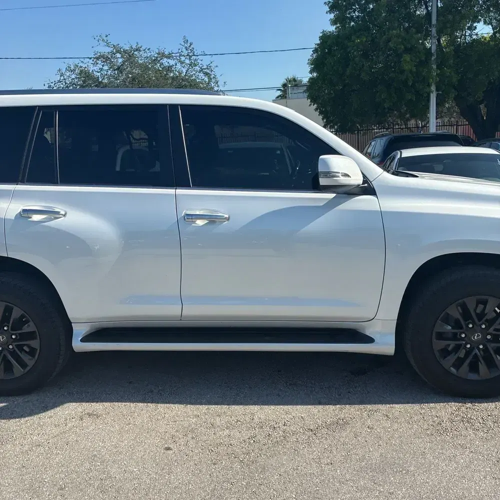 2023 Lexus GX 460 Base