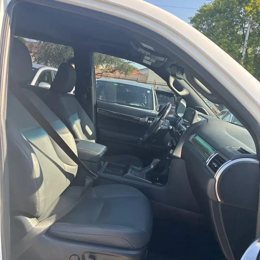 2023 Lexus GX 460 Base