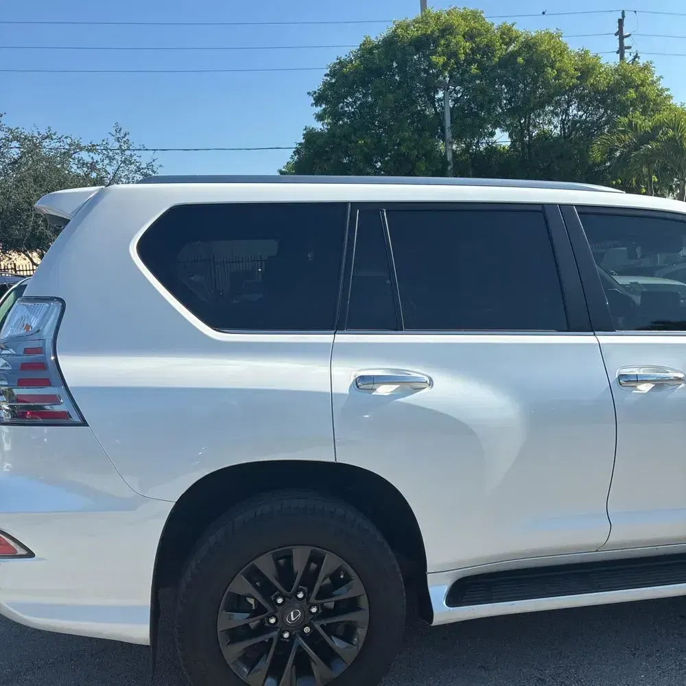 2023 Lexus GX 460 Base