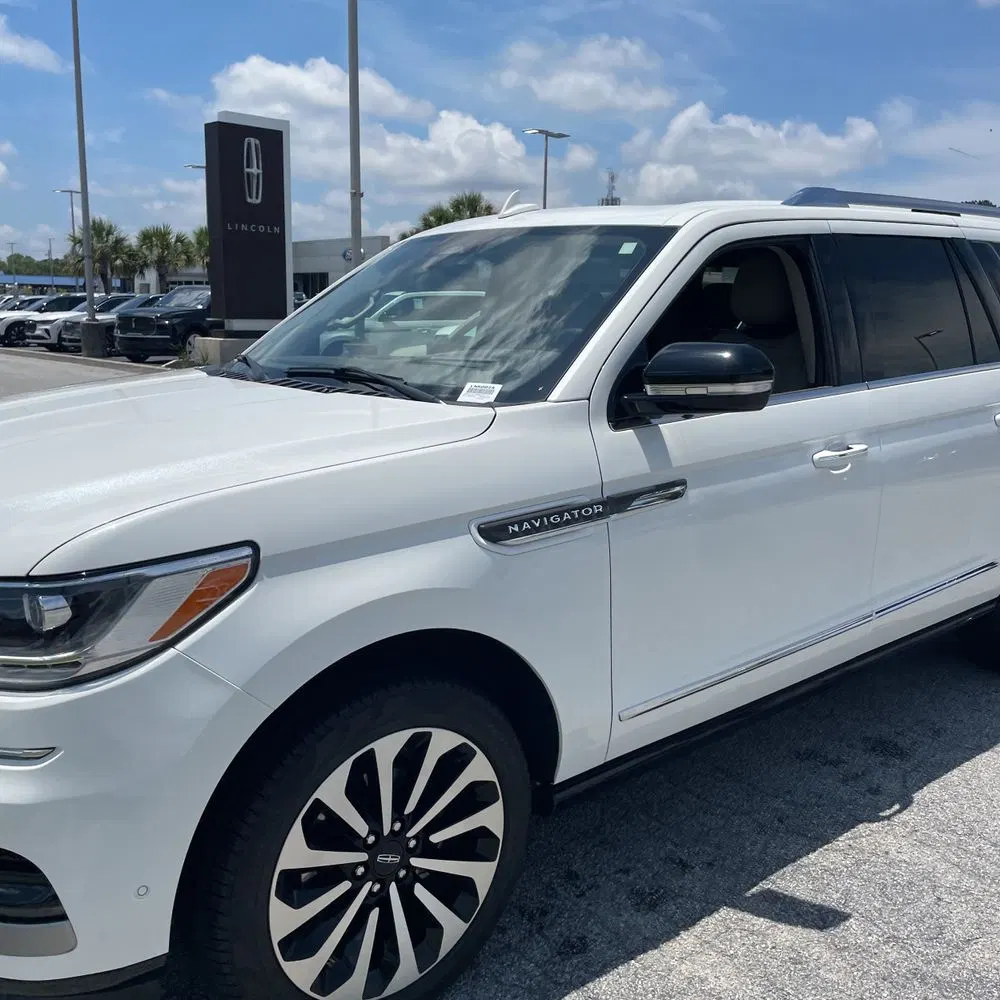 2024 Lincoln Navigator L Reserve