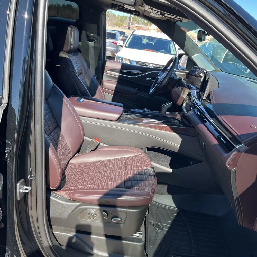 2023 Cadillac Escalade ESV Sport Platinum