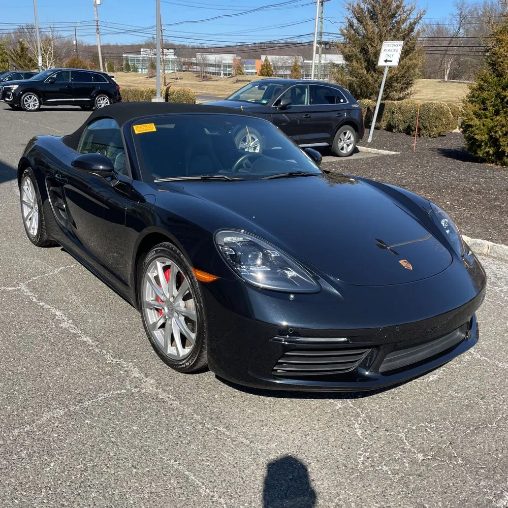 2022 Porsche 718 Boxster S
