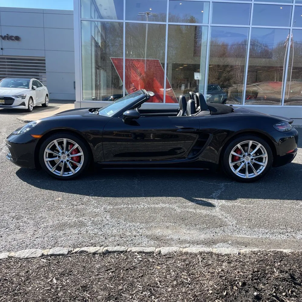 2022 Porsche 718 Boxster S