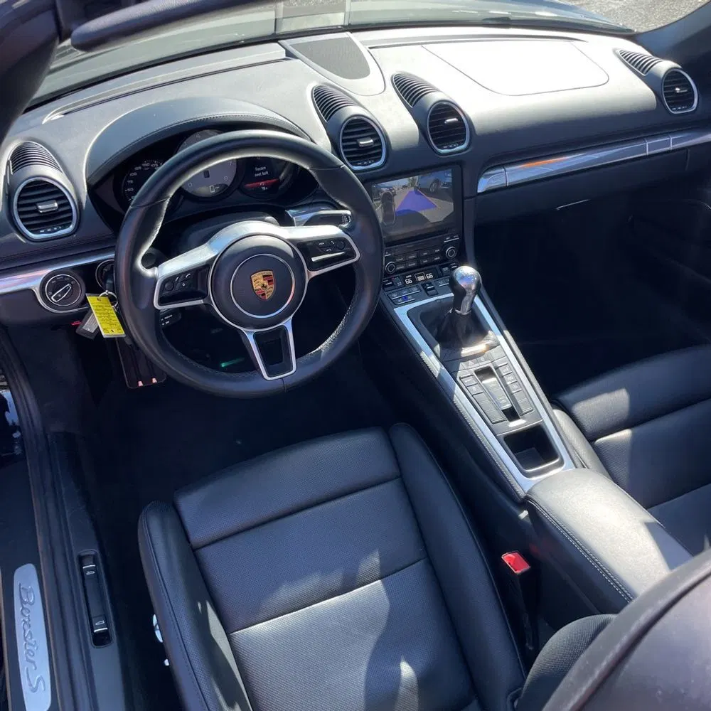 2022 Porsche 718 Boxster S