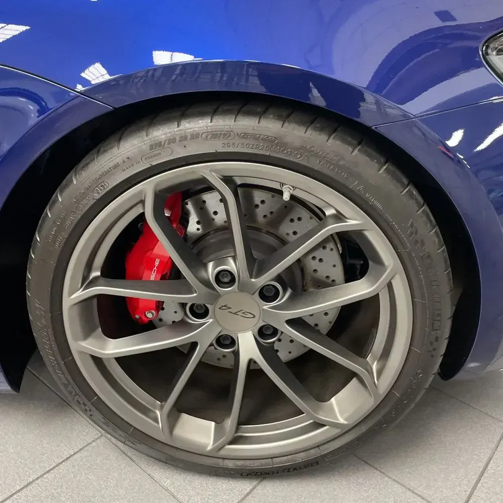2021 Porsche 718 Cayman GT4
