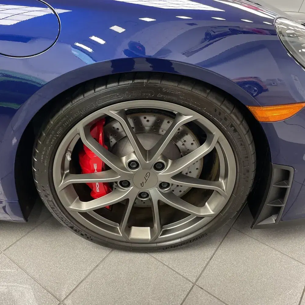 2021 Porsche 718 Cayman GT4