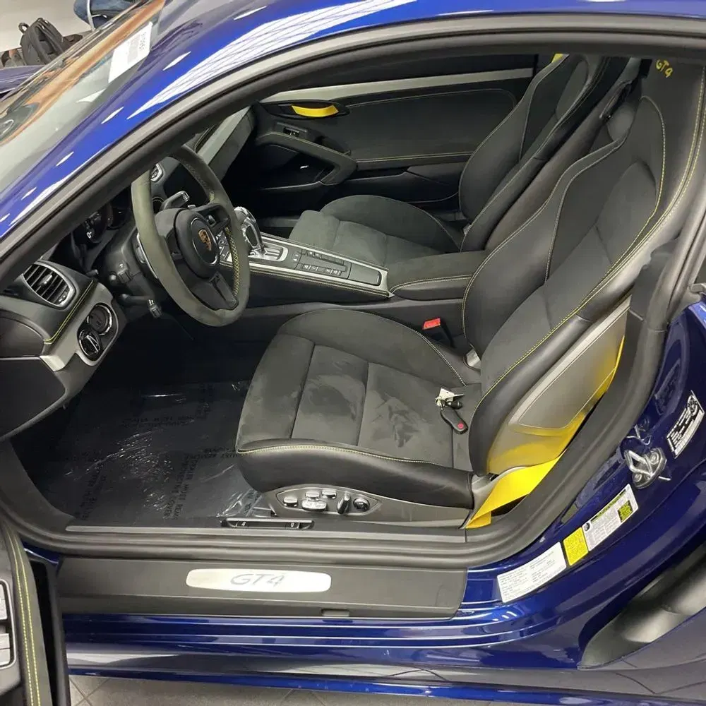 2021 Porsche 718 Cayman GT4
