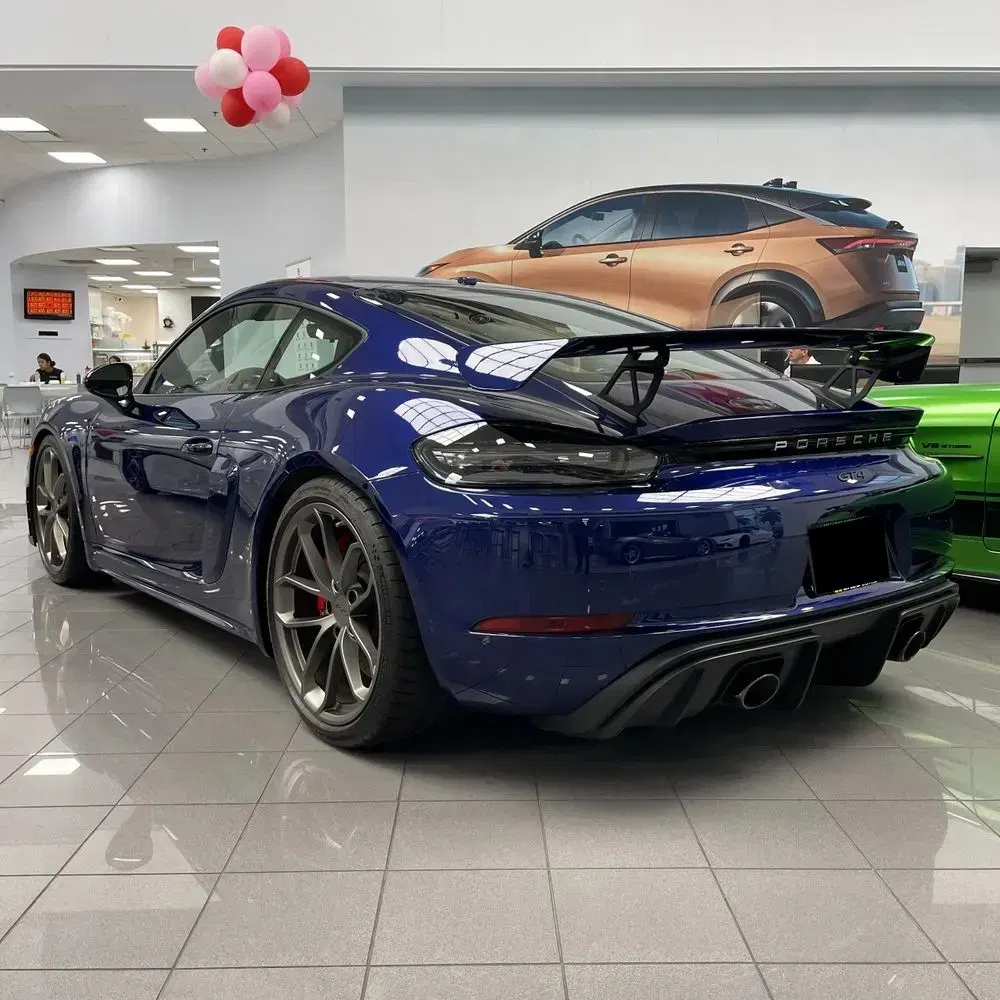 2021 Porsche 718 Cayman GT4