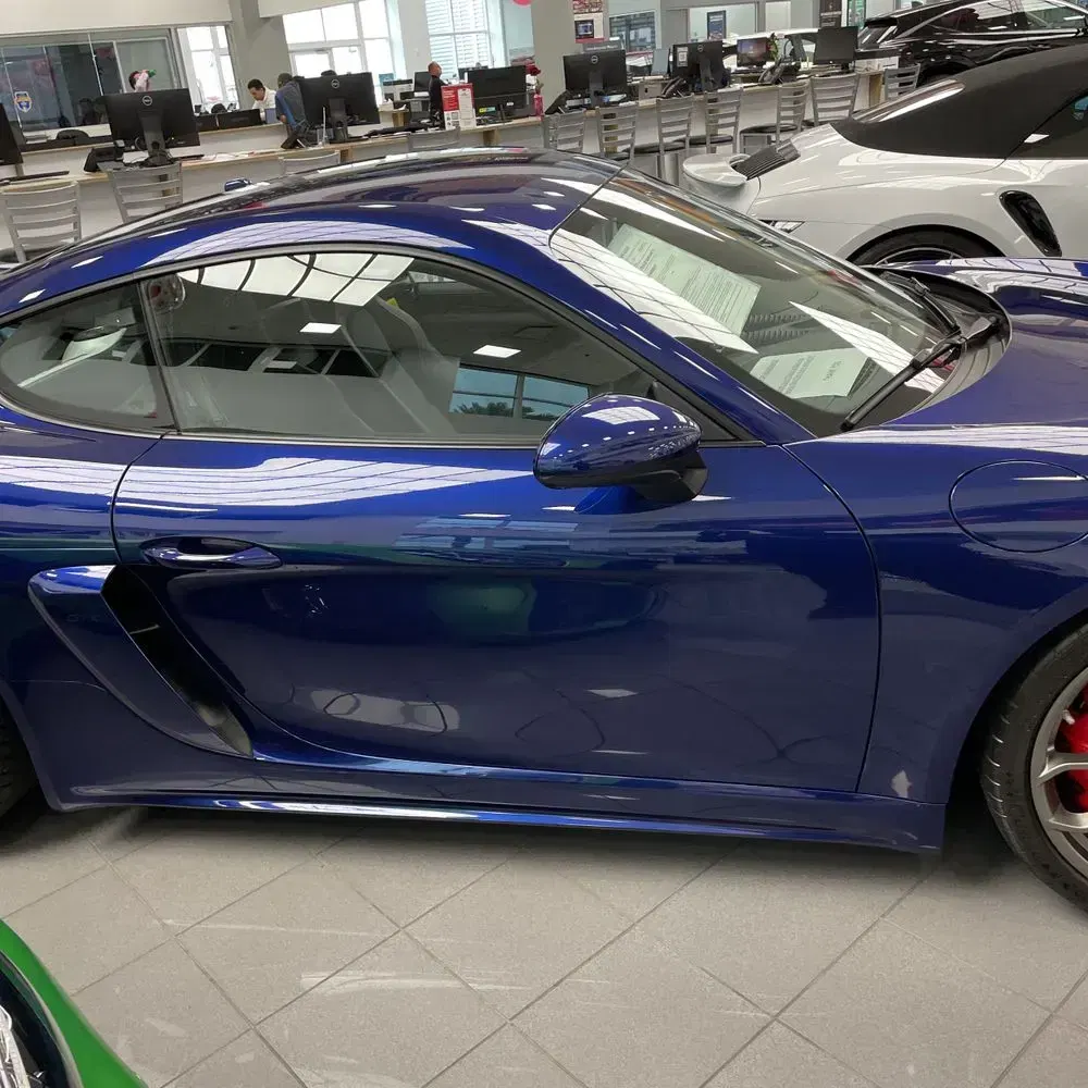 2021 Porsche 718 Cayman GT4